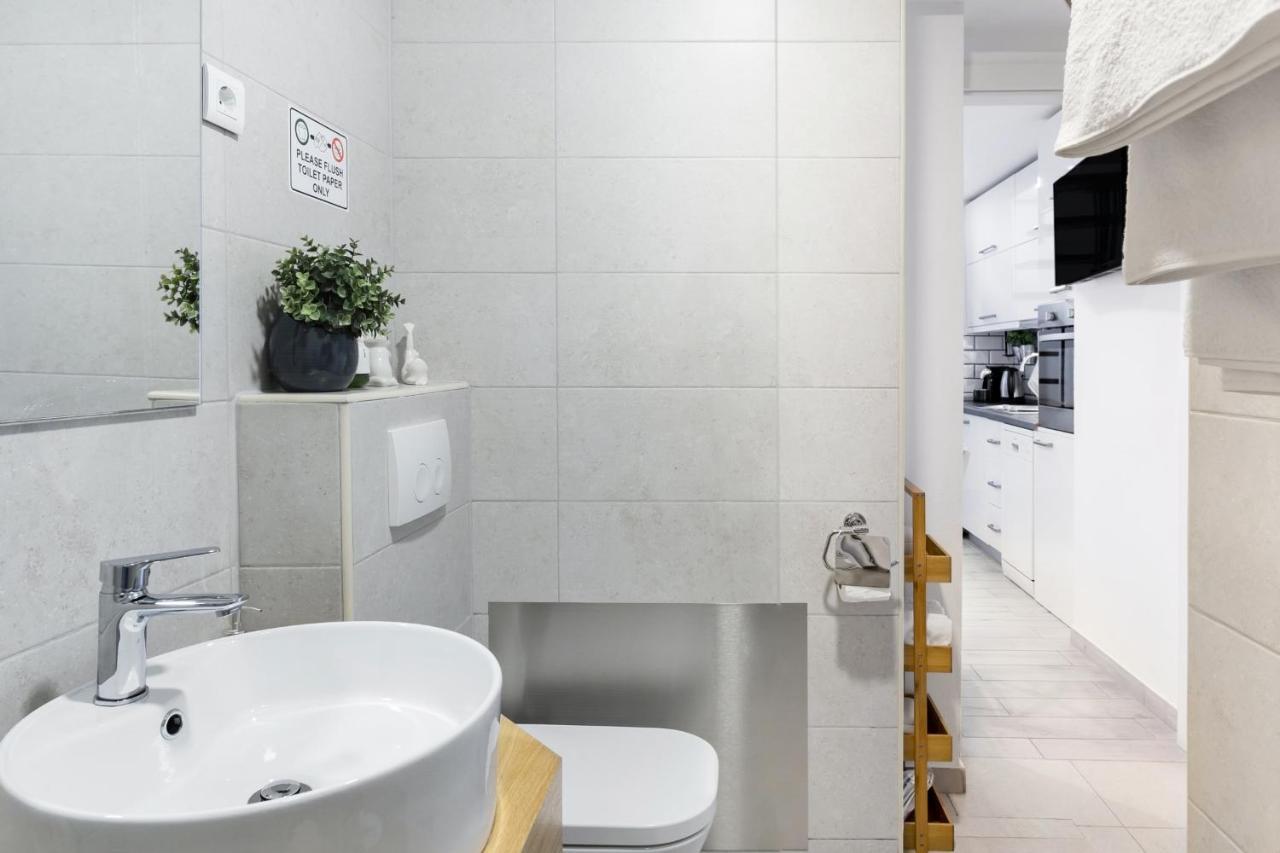 Apartments Hugo Σπλιτ Εξωτερικό φωτογραφία