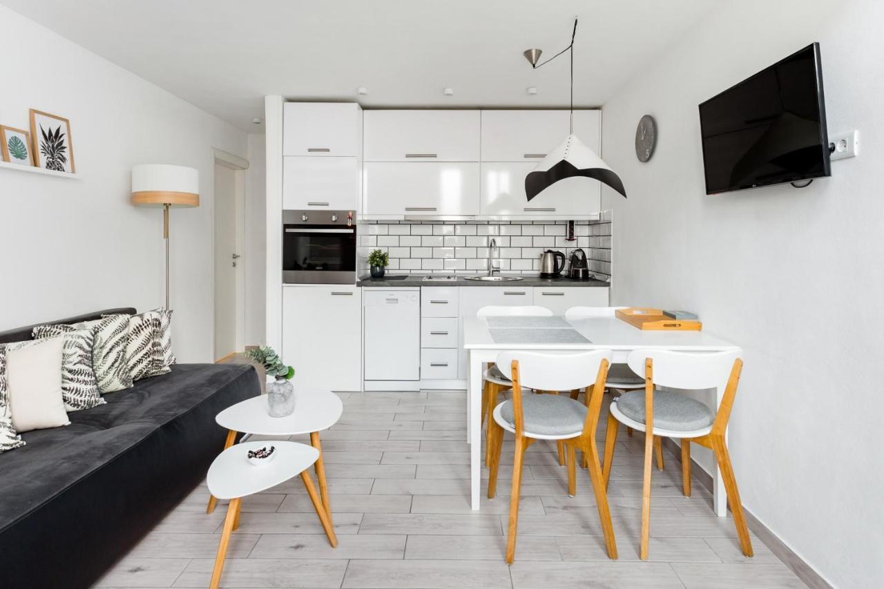 Apartments Hugo Σπλιτ Εξωτερικό φωτογραφία