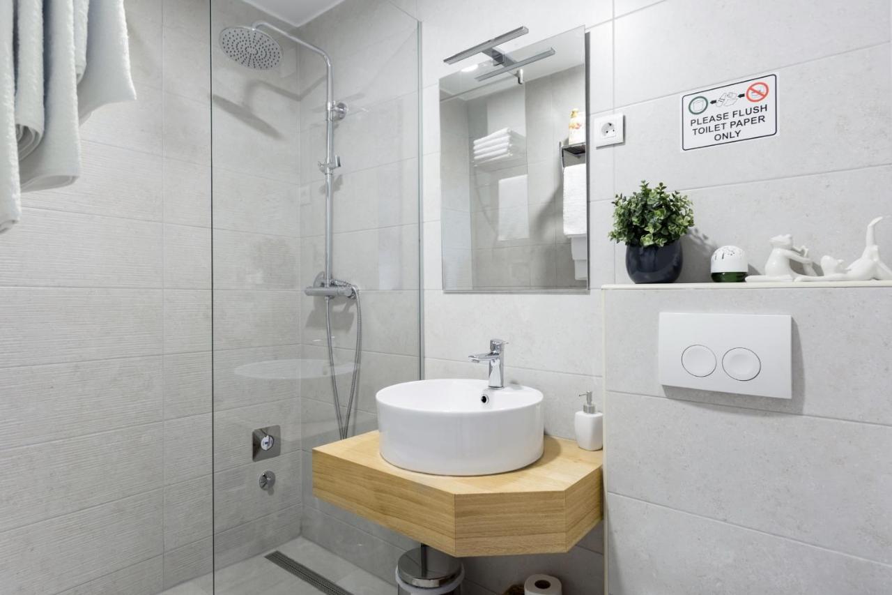 Apartments Hugo Σπλιτ Εξωτερικό φωτογραφία